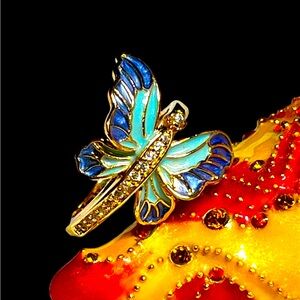 Sterling with gold plate butterfly 🦋 enameled ring